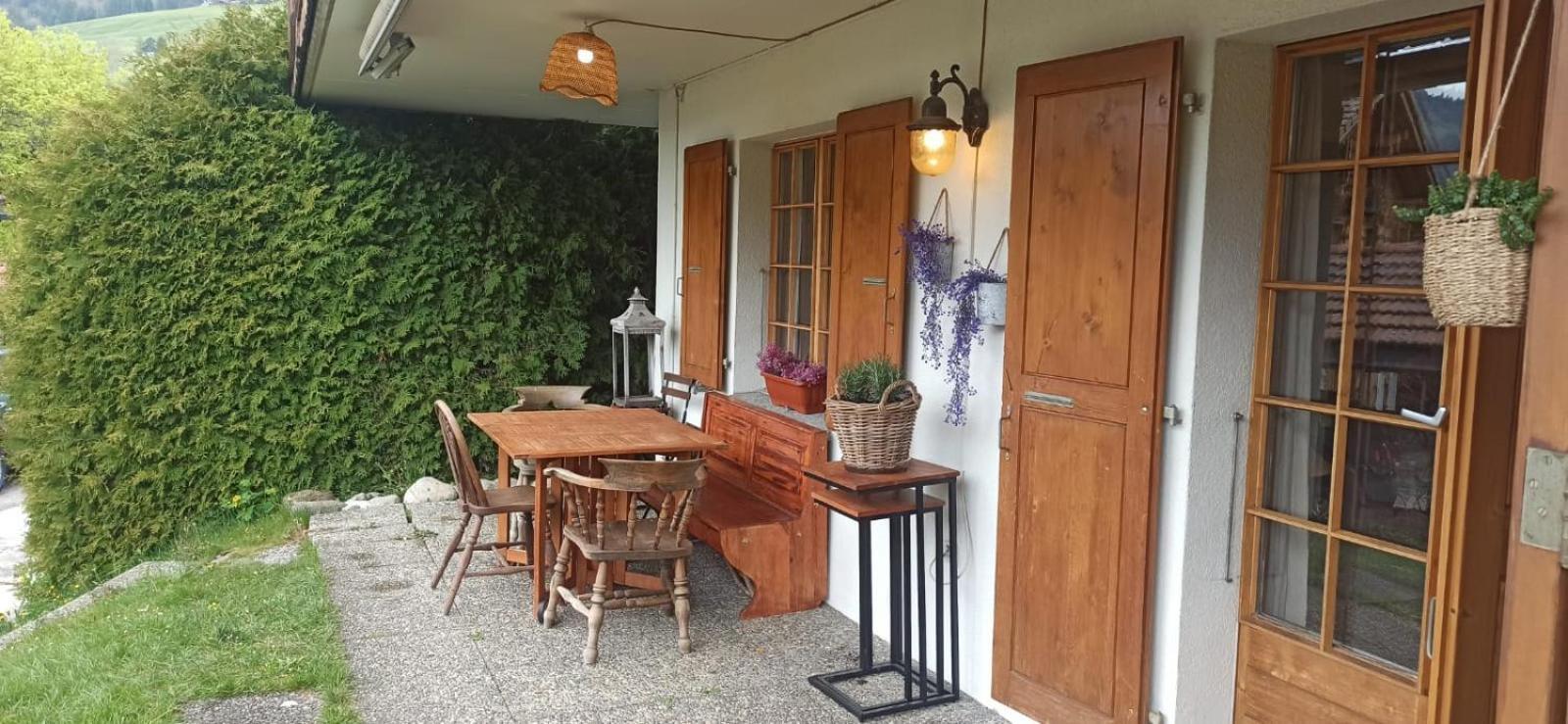 Cozy Apartment In The Heart Of The Alps Château-d'Oex Exterior foto