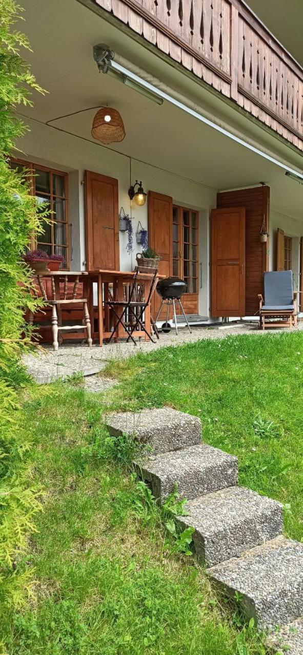 Cozy Apartment In The Heart Of The Alps Château-d'Oex Exterior foto